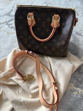 Louis Vuitton Monogram Speedy Bandoulière 25